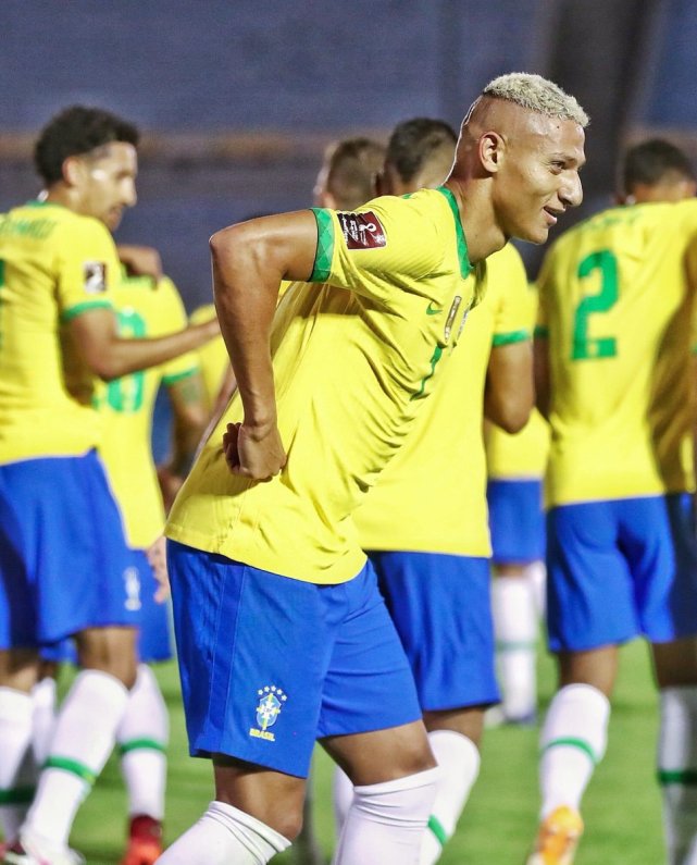 卡瓦尼破门进球，带领巴黎继续领跑的简单介绍