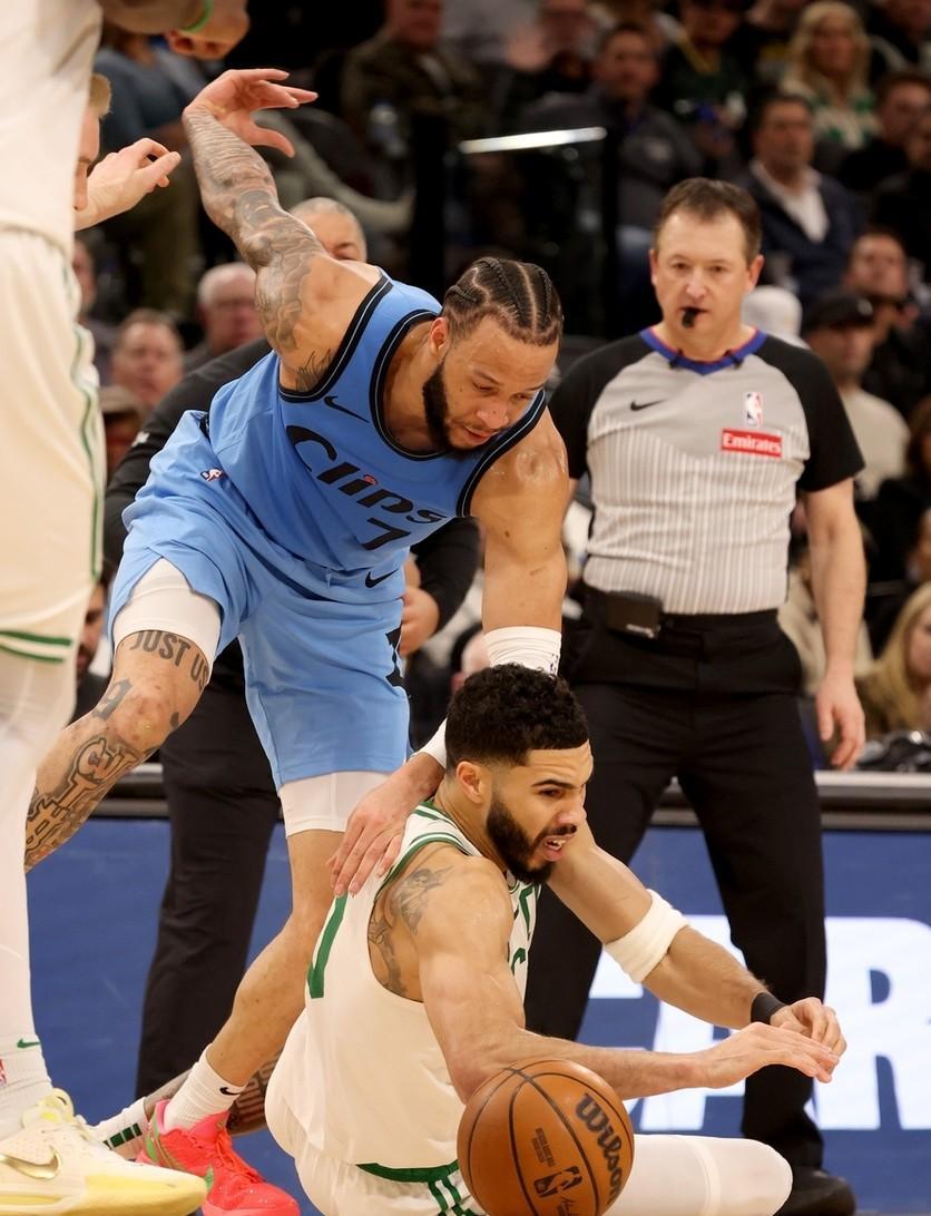 快船客场击败凯尔特人，豪取六连胜