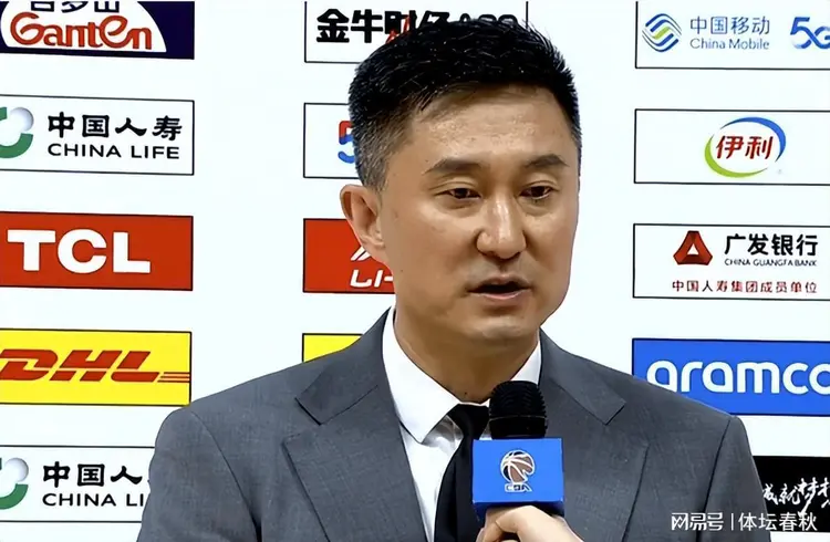 湖北男篮主教练喜获胜，球队状态连胜