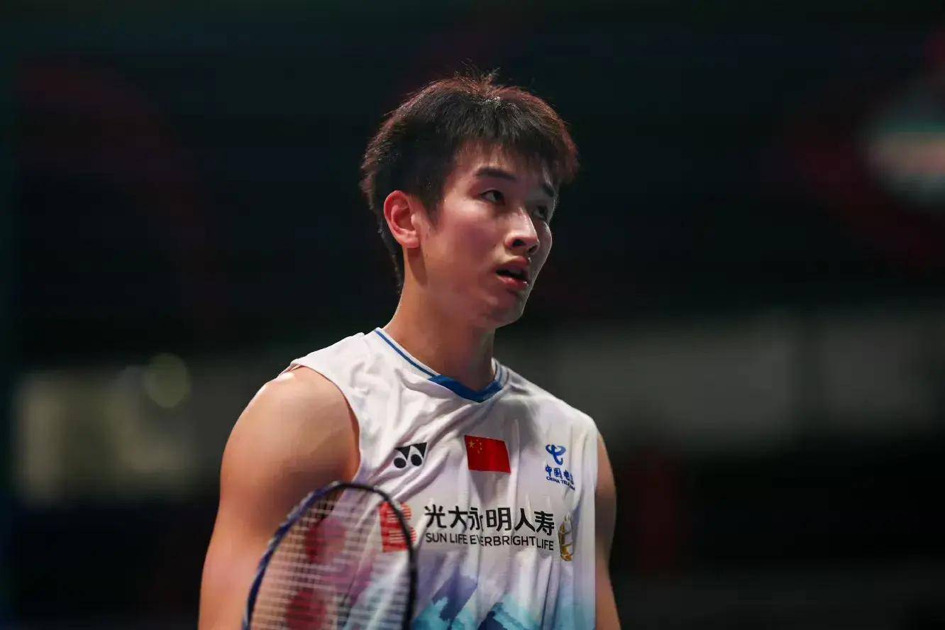 关于举重比赛现场一触即发,金银铜各有主的信息 关于举重比赛现场一触即发,金银铜各有主的信息