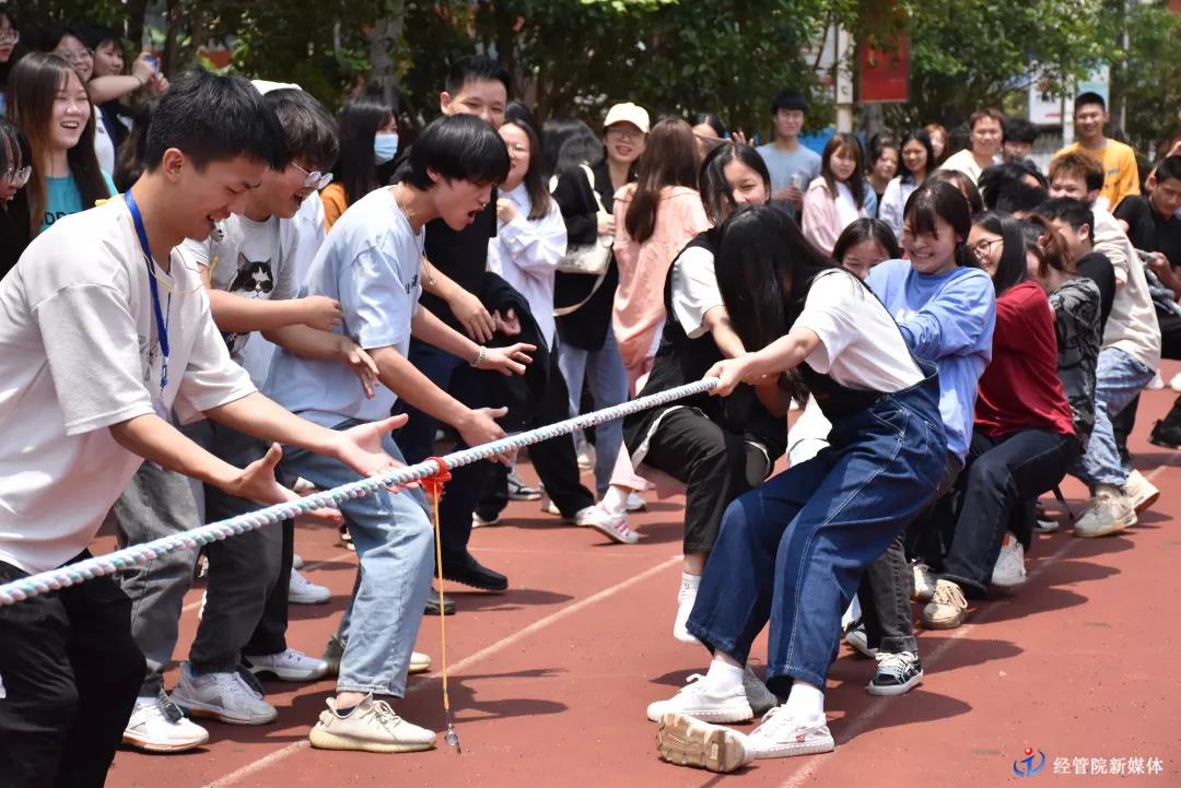 开云体育app下载-包含拔河比赛细节披露：队员整体配合无懈可击的词条