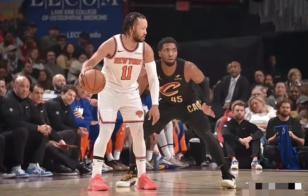 开云体育在线登录-老鹰主场击败尼克斯，豪取四连胜