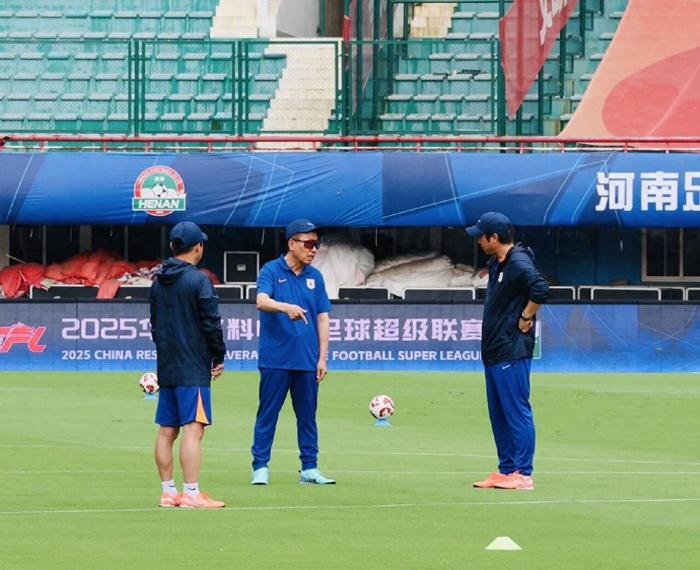 开云体育登录入口-四川队换帅，队内氛围发生变化