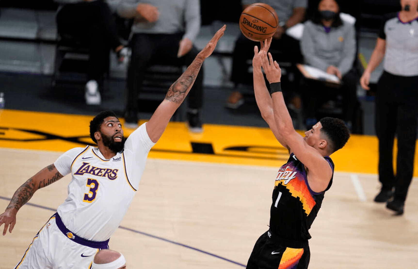 开云体育登录入口-湖人大胜太阳实现四连胜