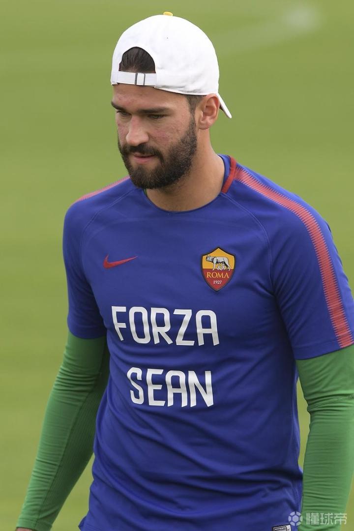 开云体育官网-包含里昂球迷呼吁球队加油，士气高涨的词条